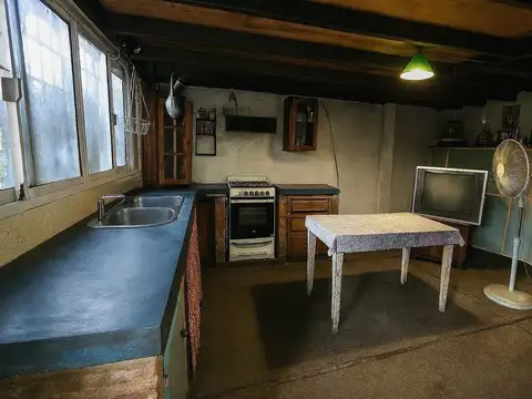 Casa 2 ambientes con 2 baños