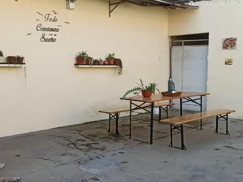 Casa 4 ambientes con 1 baño