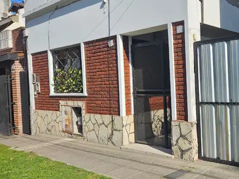 Depto Tipo Casa en Venta de 4 ambientes