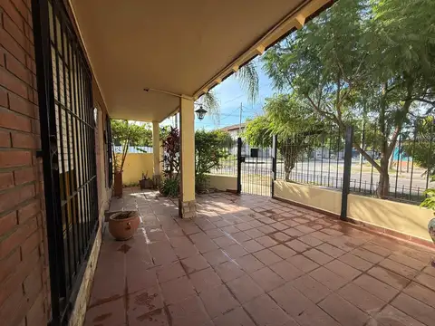 Maestro Ferreyra al 800