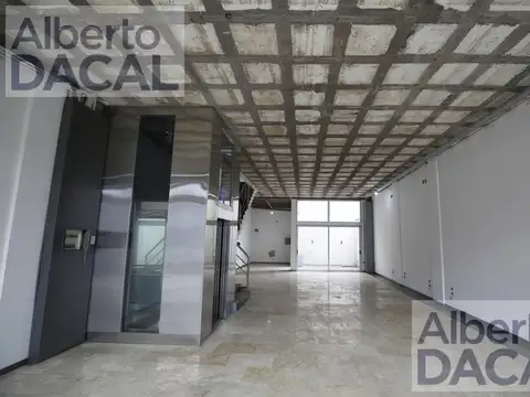 Local en Alquiler en La Plata, USD 3.500