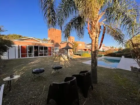 Casa en Alquiler - 3 dormitorios -