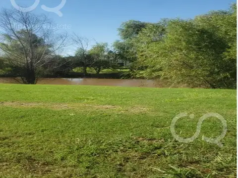 Terreno en Pilar del Este Barrio Santa Elena