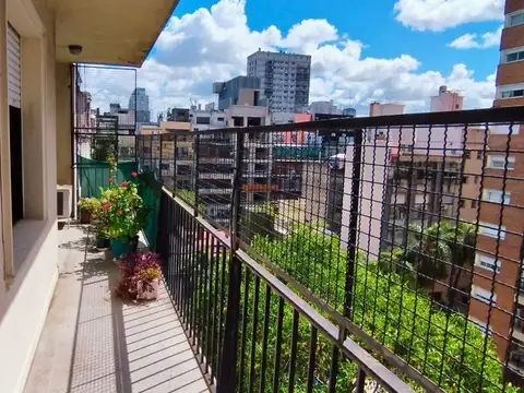 Venta Semipiso en Belgrano 4 amb + dependencia