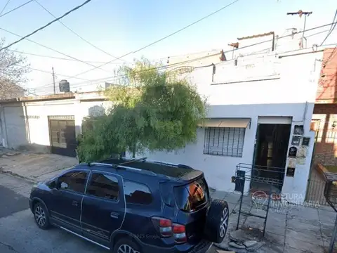 PH en Valentin Alsina - PH EN EXCELENTE ESTADO