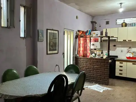 Depto Tipo Casa en Venta de 4 dormitorios
