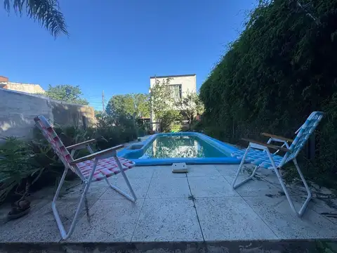 VENTA CASA 4 AMBIENTES. BERAZATEGUI