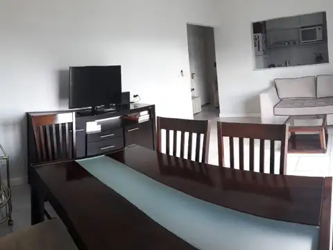 Casa 2 ambientes con 1 baño