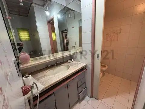 Nuñez 5800, Piso 0