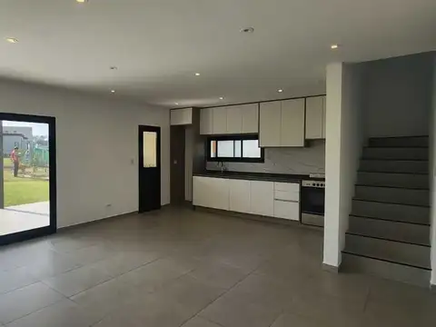 Casa en Alquiler al Noroeste