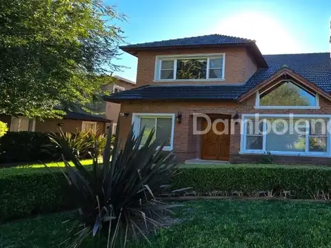 Casa en Venta de 4 dormitorios