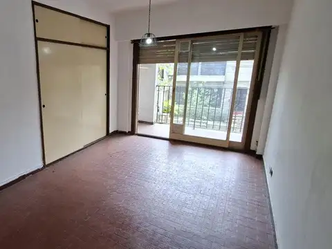 Monoambiente en Florida Mitre , excelente ubicación- En Alquiler 