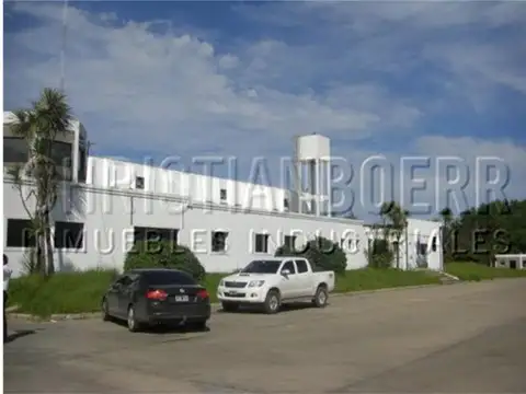 PILAR - R25 - CENTRO DE DISTRIBUCION DE 10.000M CUB CON MUY