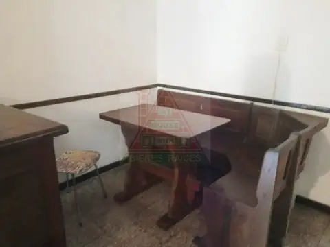 Depto Tipo Casa en Alquiler de Monoambiente