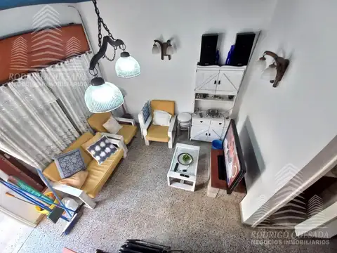 Depto Tipo Casa en Venta con 1 cocheras