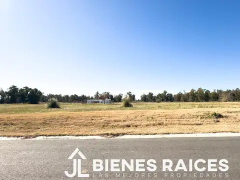 Terreno en venta en Los Pinares Country Club, E3