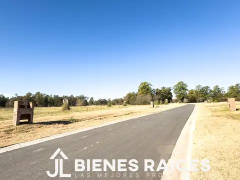 Lote en Pinares Exaltación de la Cruz