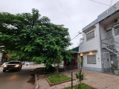 Depto Tipo Casa en Venta de 4 dormitorios