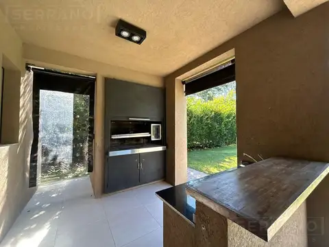 Casa 7 ambientes con 3 baños