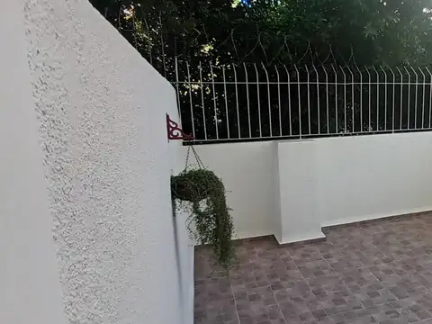 Falucho 1800, Piso 1