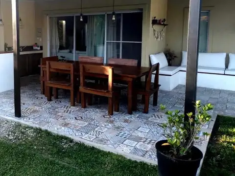 Casa en Venta al Este