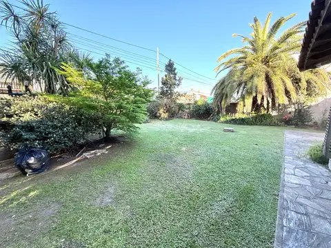 Casa en Venta con 5 cocheras