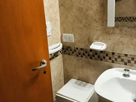 Casa en Carpinteria Ocasion  Amoblada..3 Amb.