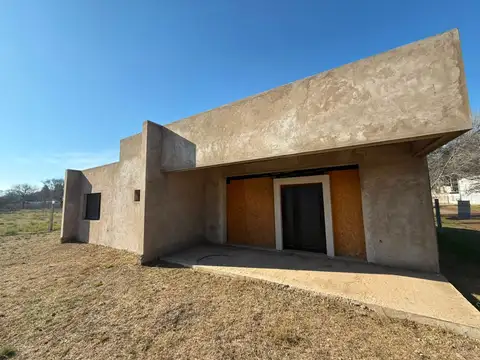 Casa quinta a terminar en Valerga y Serafini