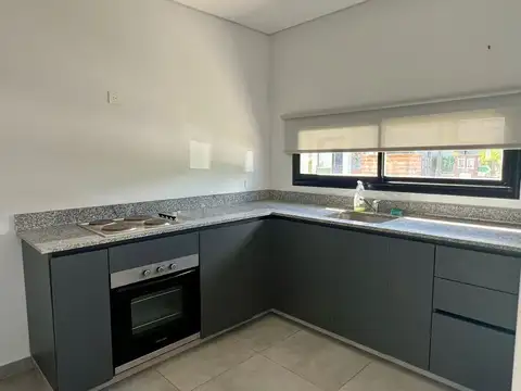 Casa en Alquiler al Oeste