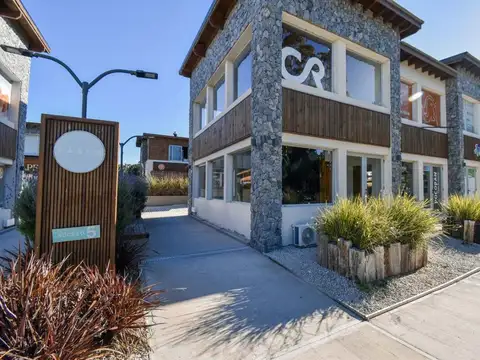 VENTA LOCAL COSTA ESMERALDA