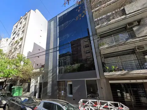 Edificio en Block Consultorios Clinica Cirugia 