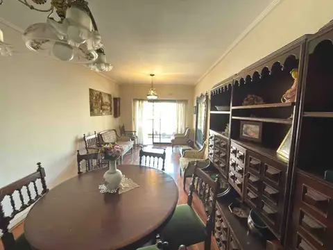 Departamento 4 ambientes con 2 baños