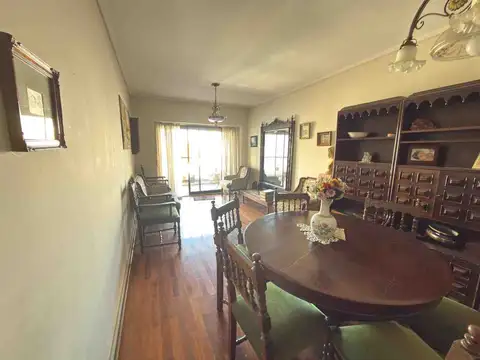 Departamento en Alquiler con 1 cocheras