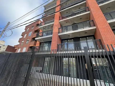 VENTA DEPTO MALVIN 3 DORMITORIOS PARRILLA Y GARAGE