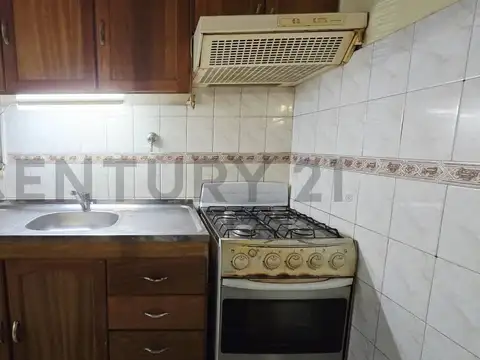 Padre Elizalde 5800, Piso 0