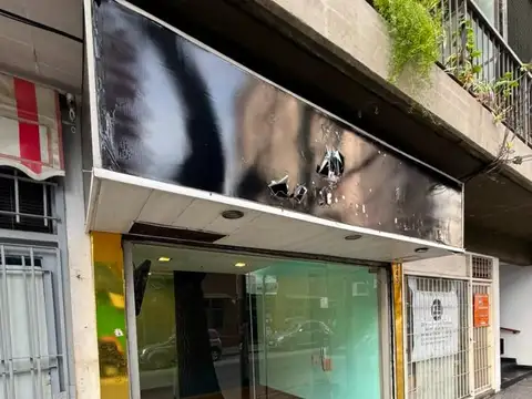 Local comercial sobre la calle Garibaldi