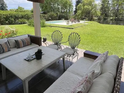 Casa en Venta al Este