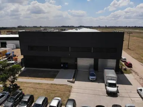 Galpon en Venta en Capitán Bermudez, USD 1.800.000