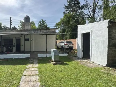 Casa a refaccionar en Parque Leloir