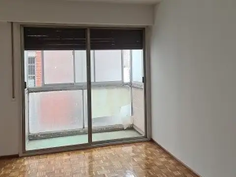 Av Paseo Colon 700, Piso 11