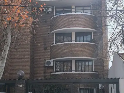 Alquila Dto. 5ta seccion Rufino Ortega cochera