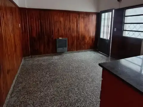 Tipo casa FRENTE, 3 Amb. Terraza