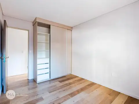 Departamento 5 ambientes con 2 baños