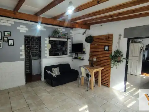 Casa en Venta en Burzaco, USD 60.000