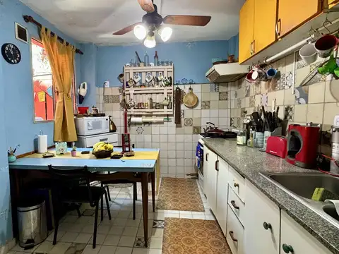 Depto Tipo Casa en Venta en Monte Castro, USD 110.000