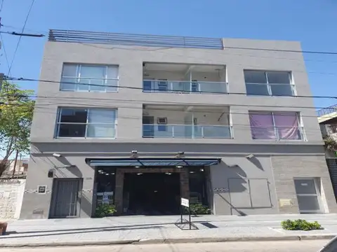 DEPARTAMENTO 2 1/2 AMB CON 2 PATIOS VILLA BOSCH