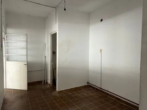 VENTA/LOCAL/DEPOSITO/RAFAELA