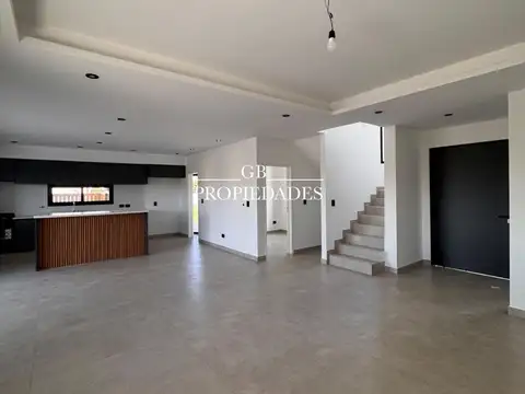 Casa en Venta en Pilar del Este - Santa Elena, USD 260.000