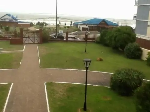 Chiozza e/ Machado y Belgrano