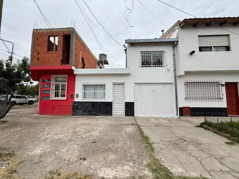 Manuel Láinez 700